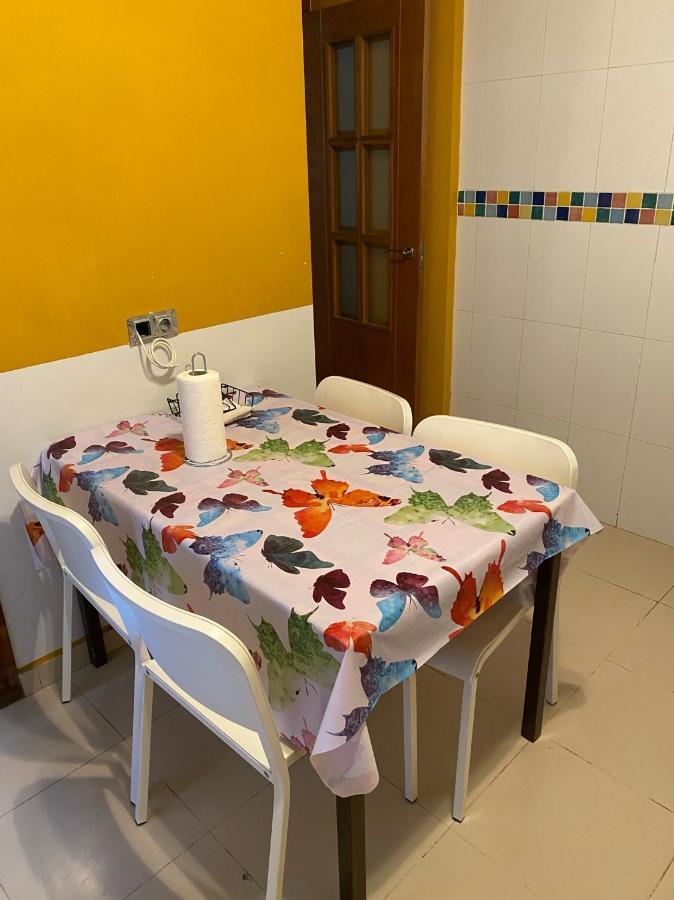 Castilleja , Casa-Apartamento Cerca Centro Sevilla Wifi Familias Trabajo Garaje Castilleja de la Cuesta Eksteriør bilde