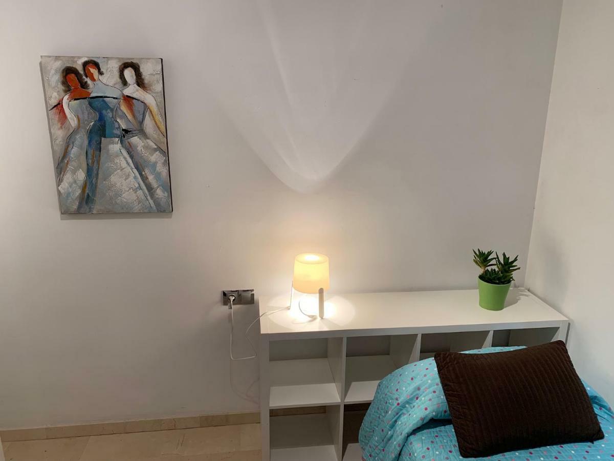 Castilleja , Casa-Apartamento Cerca Centro Sevilla Wifi Familias Trabajo Garaje Castilleja de la Cuesta Eksteriør bilde
